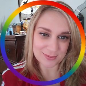 Meet your Posher, Logan